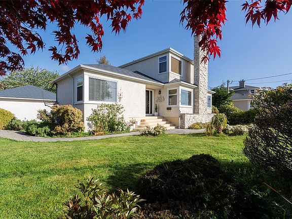 5th image of 218 Beach Dr
