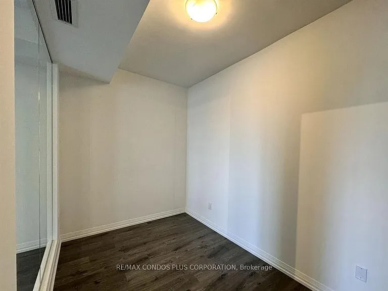 28 Widmer St #3126 — Photo 9