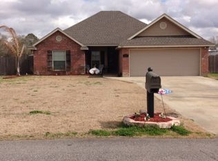309 Barkley St, Iowa, LA 70647