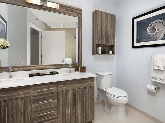 5th image of 547 N McClurg Ct #212