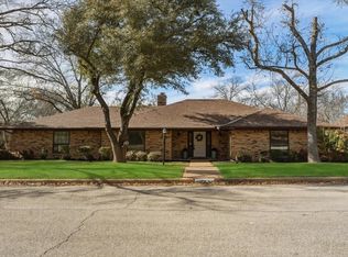 1662 Watson Rd, Fort Worth, TX 76103
