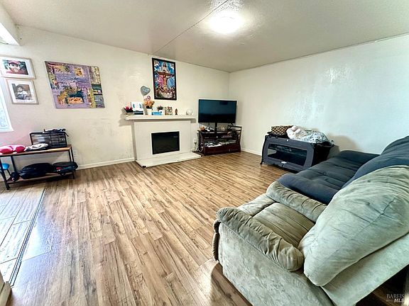 3rd image of 3074 Jo Ann Drive