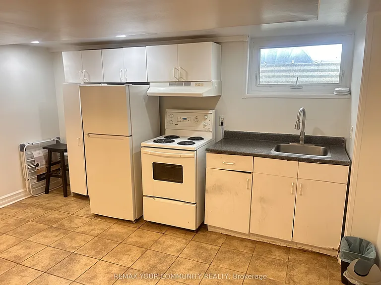 420 Elmwood Ave — Photo 6