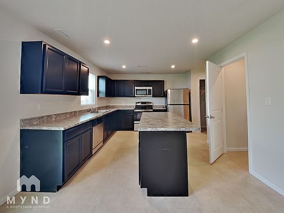 4th image of 144 Dietz Dr