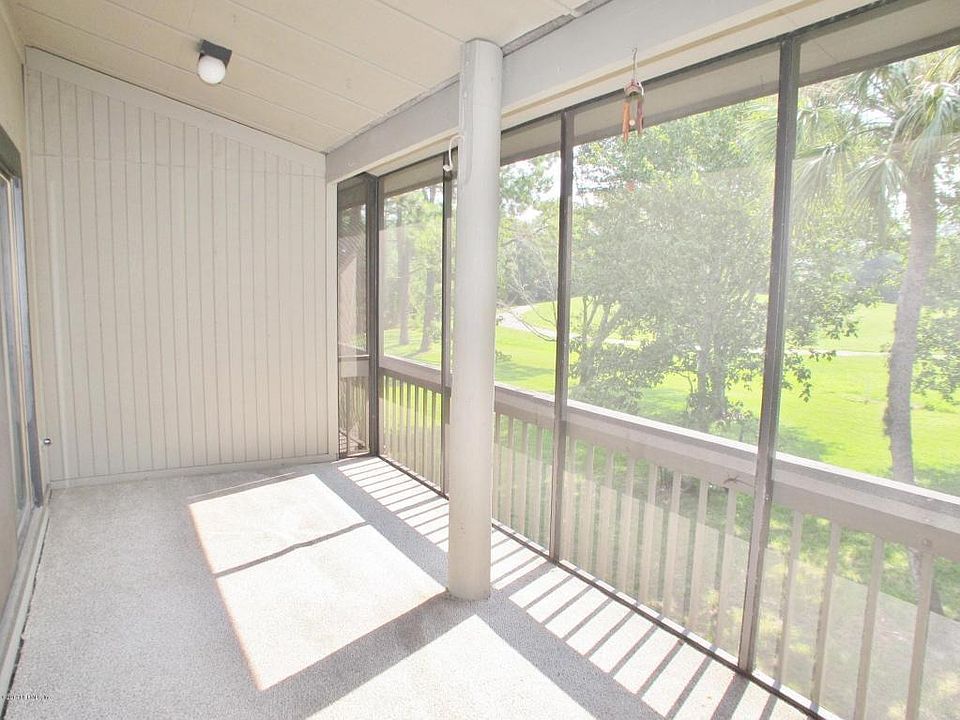 Huge Deck Overlooking Park like open space.