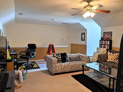 710 Blue Bird Dr — Photo 29