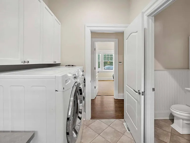 23 Arbutus Rd — Photo 34