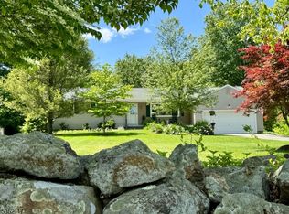 7 Cokesbury Califon Rd, Lebanon, NJ 08833