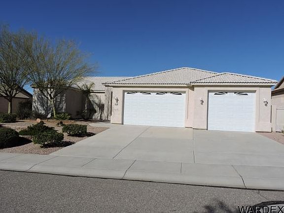 2nd image of 2839 Desert Song Dr