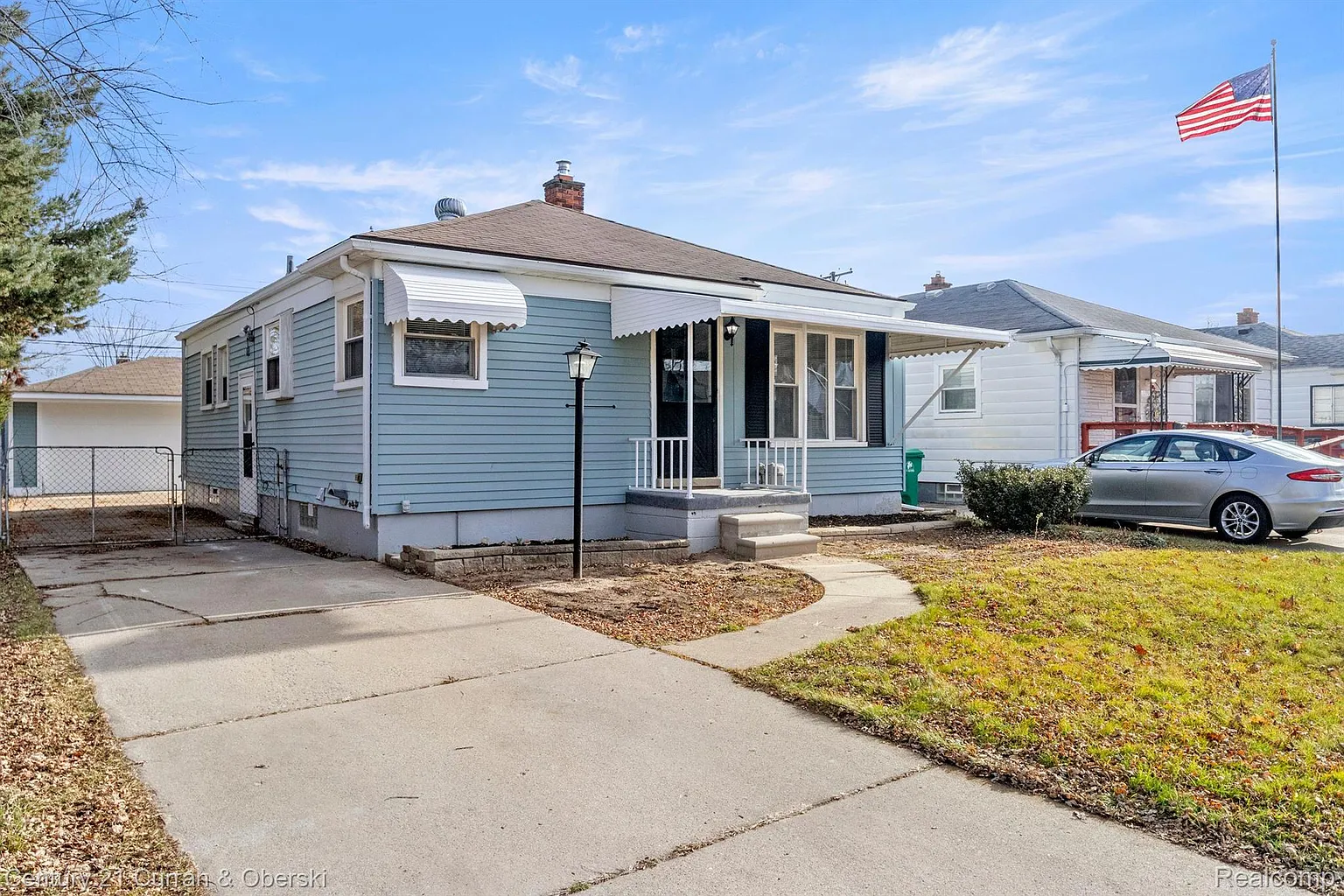 22800 Lambrecht Ave photo 1
