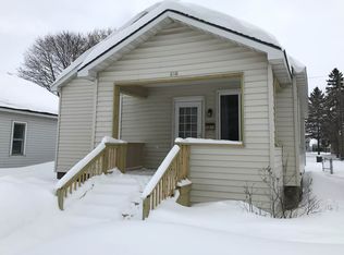 616 N 18th St, Escanaba, MI 49829