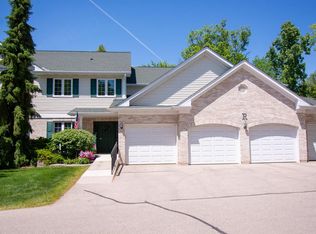 91 Potawatomi Rd #R4, Williams Bay, WI 53191