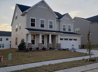 1916 Latham Oaks Ave, Wake Forest, NC 27587