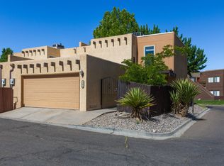 101 Calle Playa Del Sol NE, Albuquerque, NM 87109