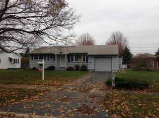 60 Verstreet Dr, Rochester, NY 14616