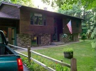 5867 W Duck Lake Rd, Whitehall, MI 49461