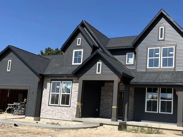 7290 Graymoor St, Caledonia, MI 49316