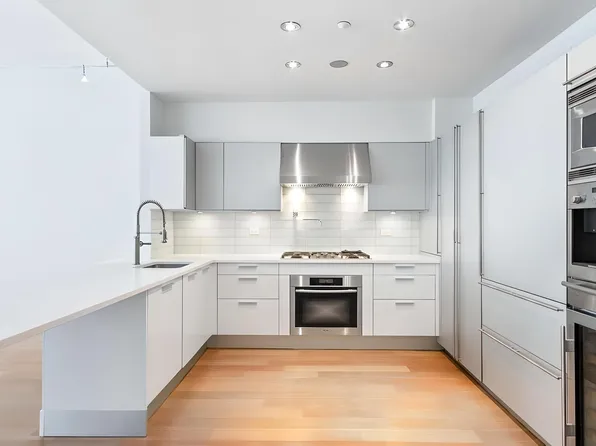 15 West 20th Street 8B image 3 of 11