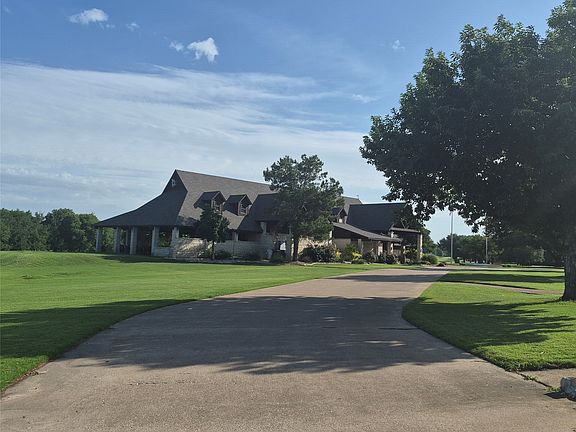 3rd image of 24129 Oak Shadow Dr