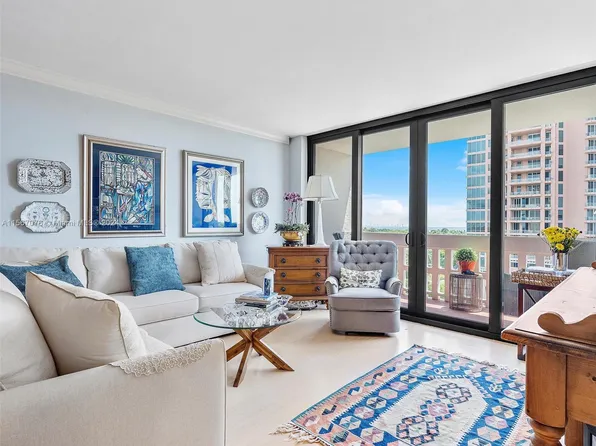 90 Edgewater Dr APT 812, Coral Gables, FL 33133