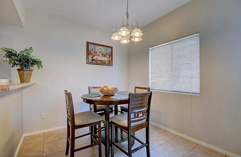 2 bed, 919 sqft, $1,314 — Photo 4