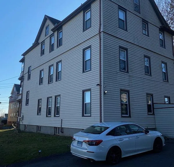 22 Sunrise Ave #2 — Photo 2