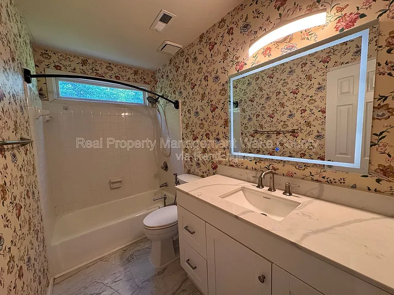 102 Powder Mill Ct — Photo 40