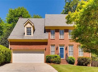 355 Fountain Oaks Ln, Sandy Springs, GA 30342