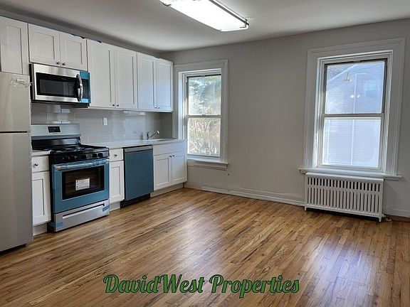 4th image of 707 5th Ave #2