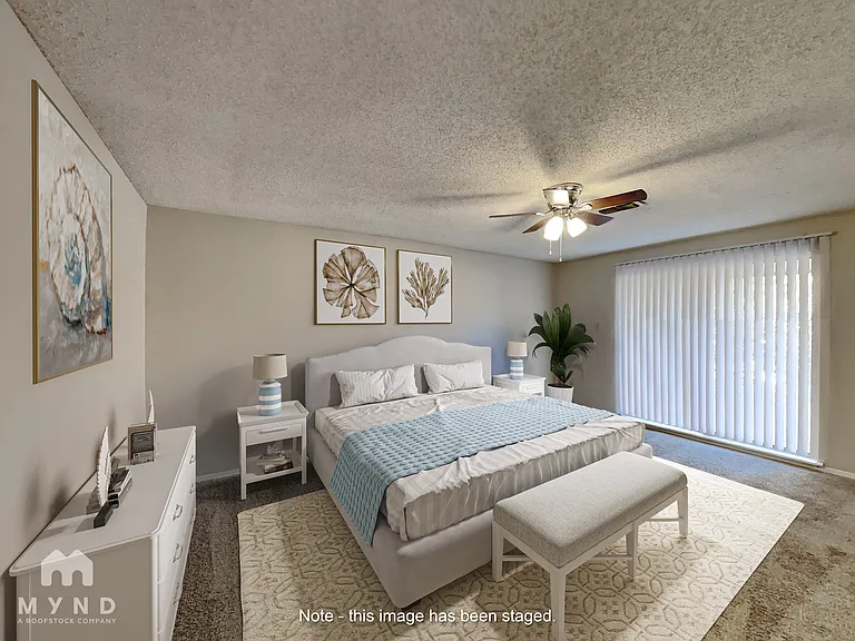 Del Estrado Townhomes — Photo 14