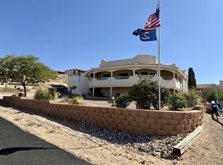 32 Lake View Dr, Page, AZ 86040