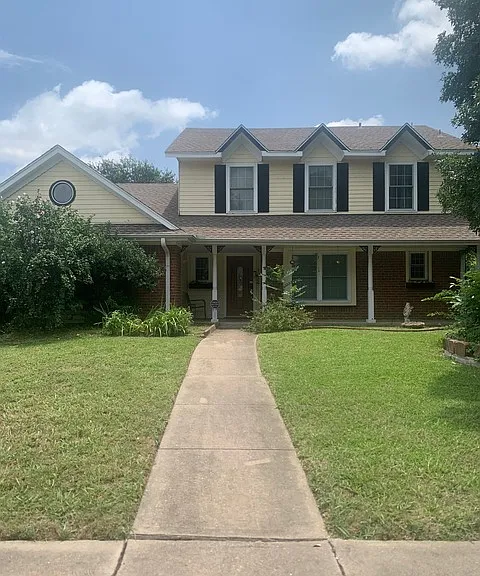 110 Ridgegate Dr — Photo 1