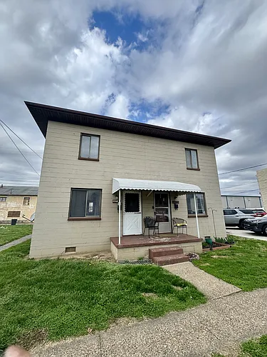 327 1/2B 2nd Ave Photo 1