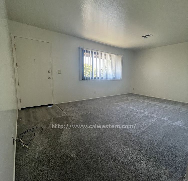 2nd image of 4261 Davis St #3
