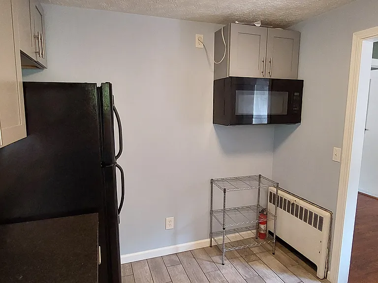 565 Lowell Ave #1 — Photo 7