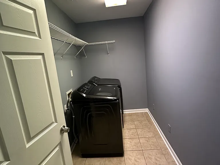 567 N Marietta Pkwy NE — Photo 18