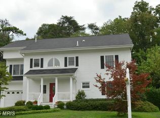 120 Cherry Cir SW, Vienna, VA 22180