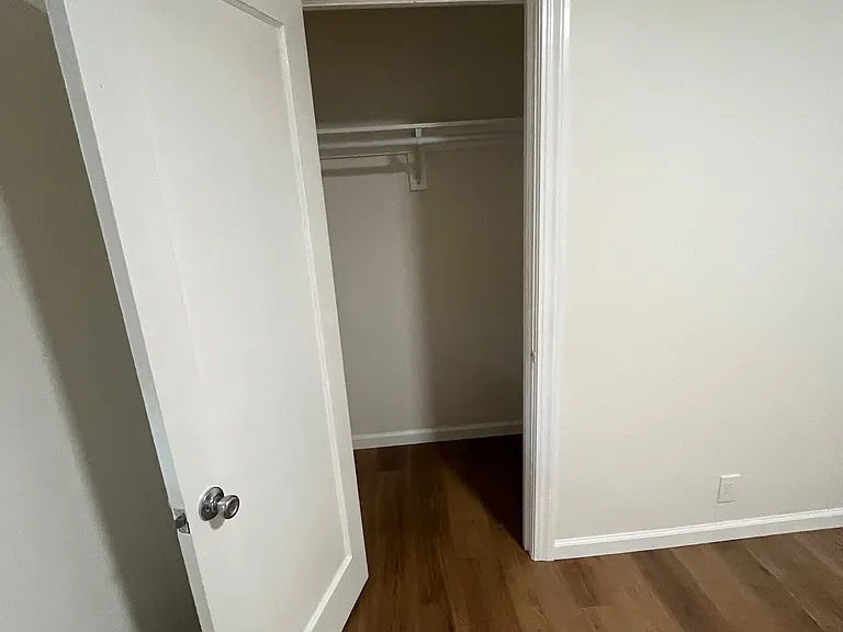 1301 Poe St #1303 — Photo 11