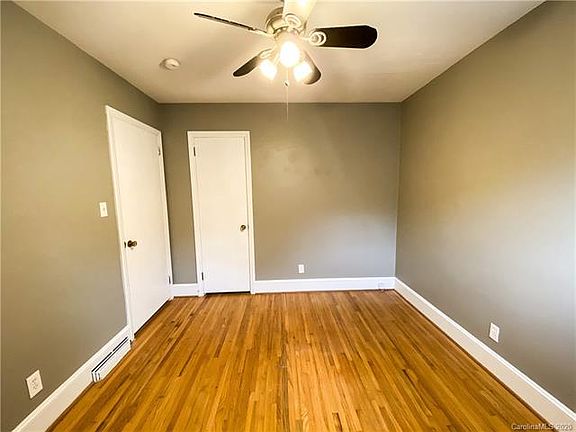 3rd image of 6716 Linda Lake Dr