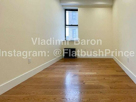 4th image of 941 Washington Ave #496