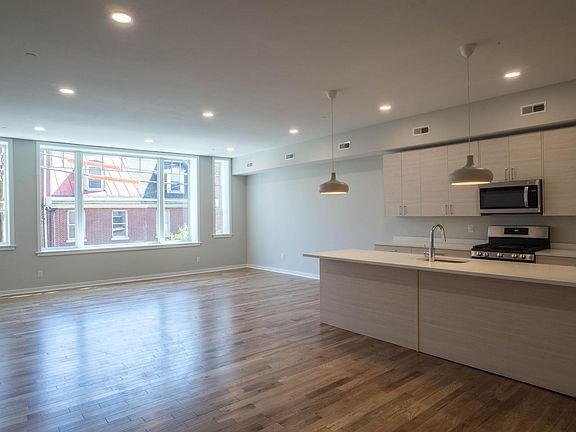 3rd image of 604-606 S 9th St #201
