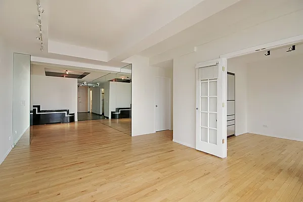 Sold by Corcoran | media 19