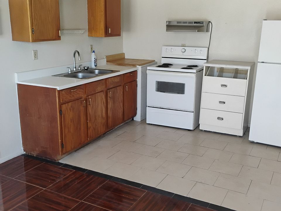 1st image of 1040 N Mesilla St #3