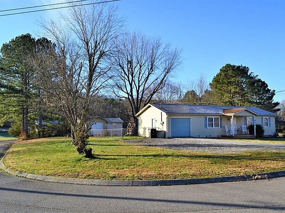 2nd image of 328 Hidden Valley Cir