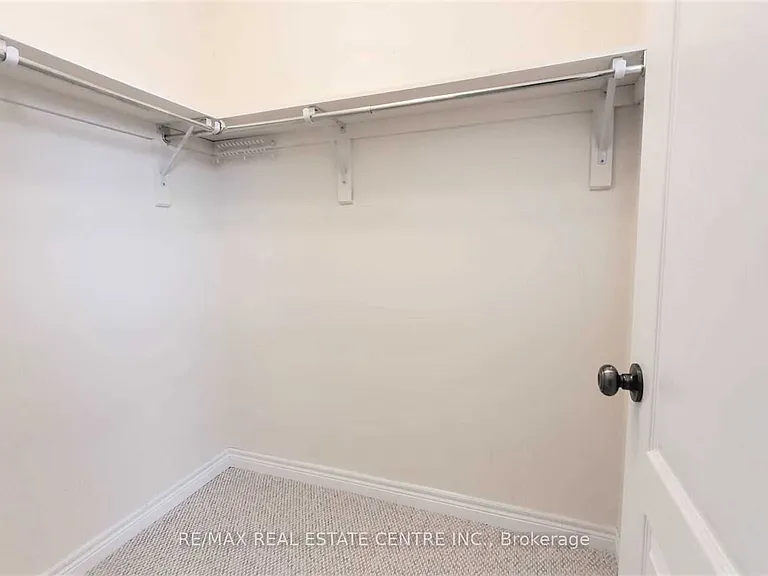 15 Sasha Ct — Photo 25