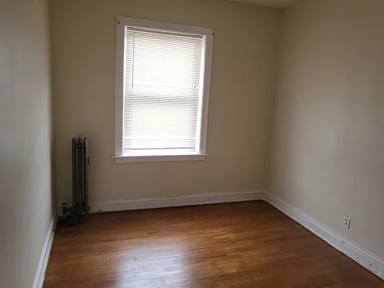 6315 S California Ave — Photo 45