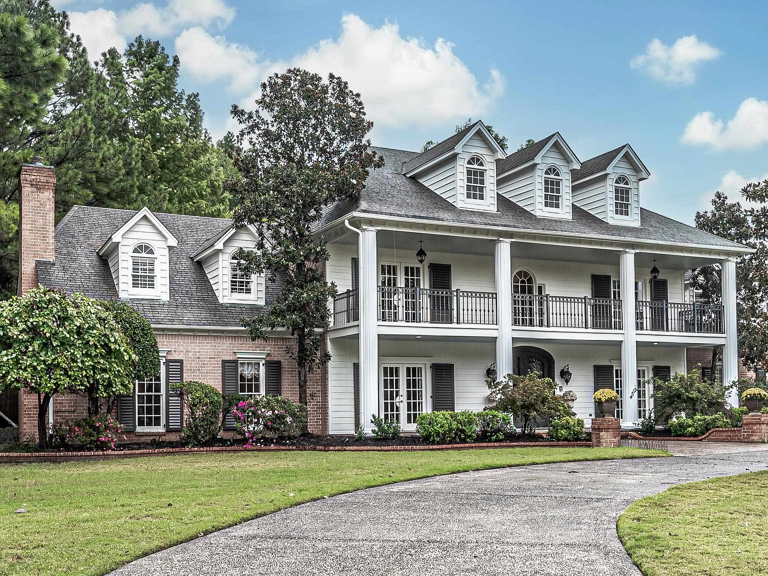 House on the Hill 3点セット Amazon.com: Li'l Woodzeez – Honeysuckle Hillside Cottage – Toy