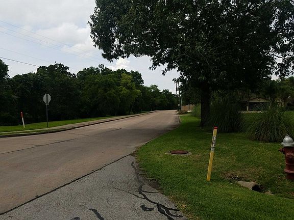 5th image of 904 Merriewood Dr