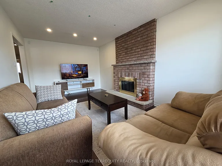 59 Foxhill Dr — Photo 26