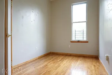 Rented by Rennit Inc.